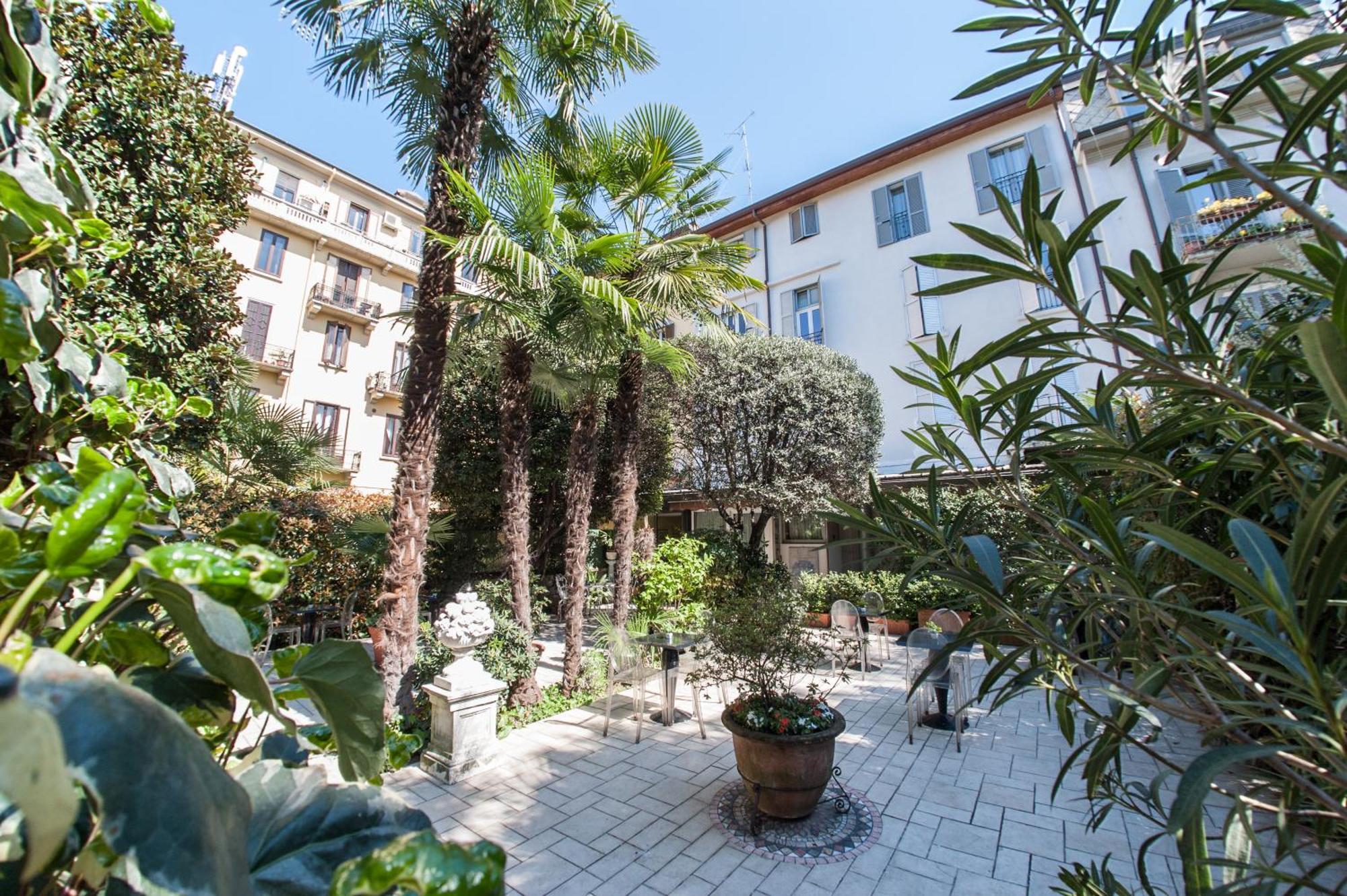 The Best Hotel — Foto 2